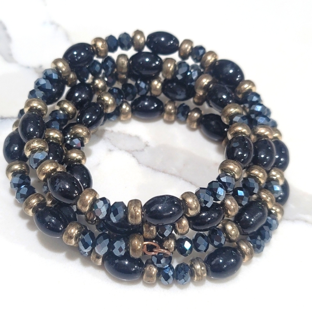 Black beaded bracelet 5 rows